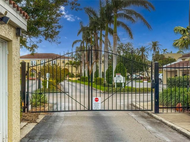 6101 34TH STREET W 14B, Bradenton, FL 34210