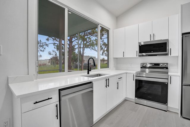 1237 SW Edinburgh Drive, Port St. Lucie, Port St Lucie, FL 34953