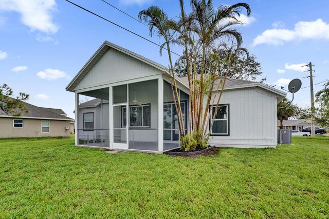 1237 SW Edinburgh Drive, Port St. Lucie, Port St Lucie, FL 34953