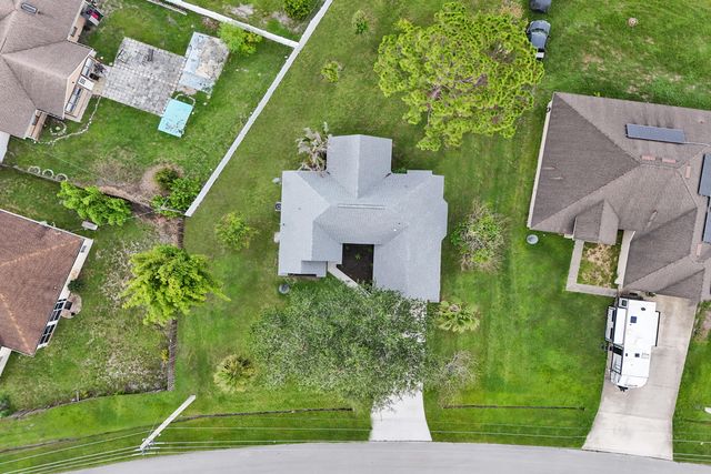1237 SW Edinburgh Drive, Port St. Lucie, Port St Lucie, FL 34953