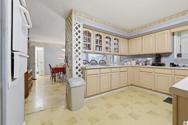1755 W. Slaughter Rd., Mayfield, KY 42066