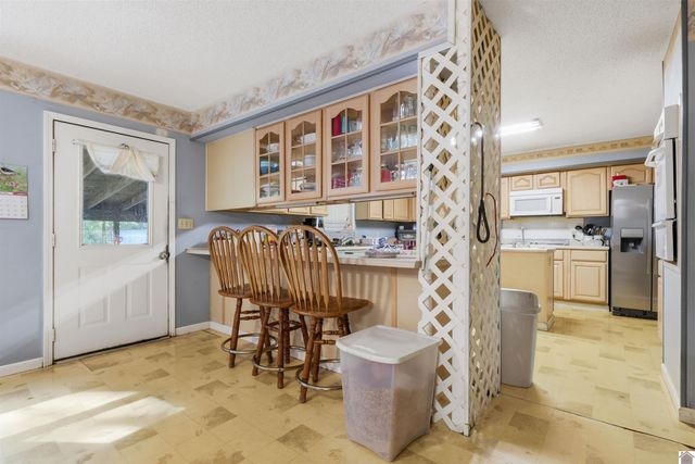 1755 W. Slaughter Rd., Mayfield, KY 42066