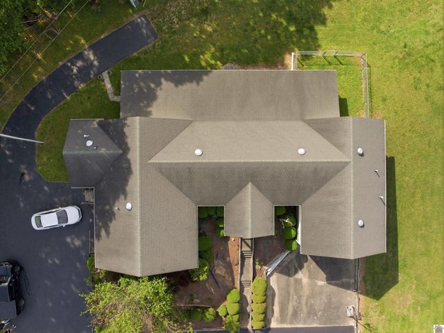1755 W. Slaughter Rd., Mayfield, KY 42066