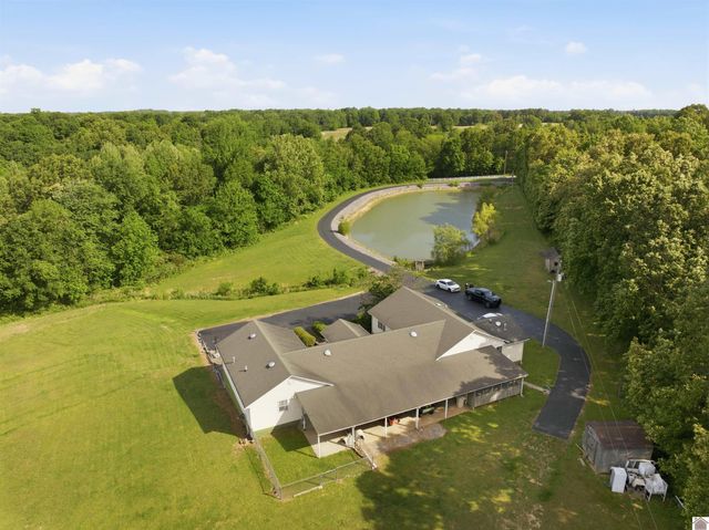 1755 W. Slaughter Rd., Mayfield, KY 42066