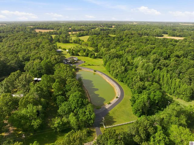 1755 W. Slaughter Rd., Mayfield, KY 42066