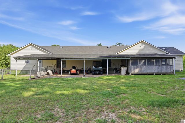 1755 W. Slaughter Rd., Mayfield, KY 42066