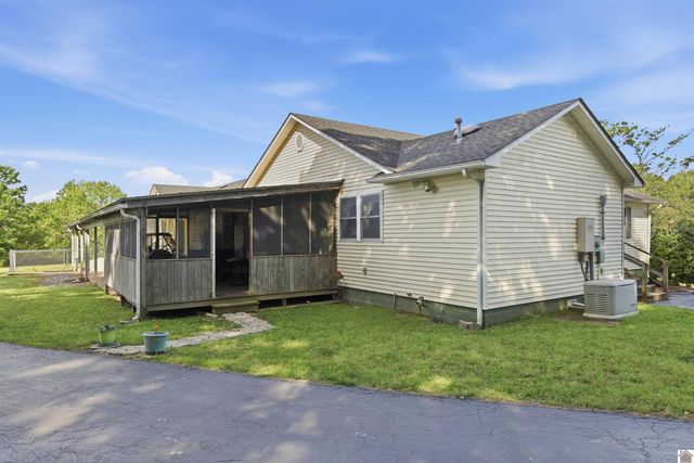 1755 W. Slaughter Rd., Mayfield, KY 42066