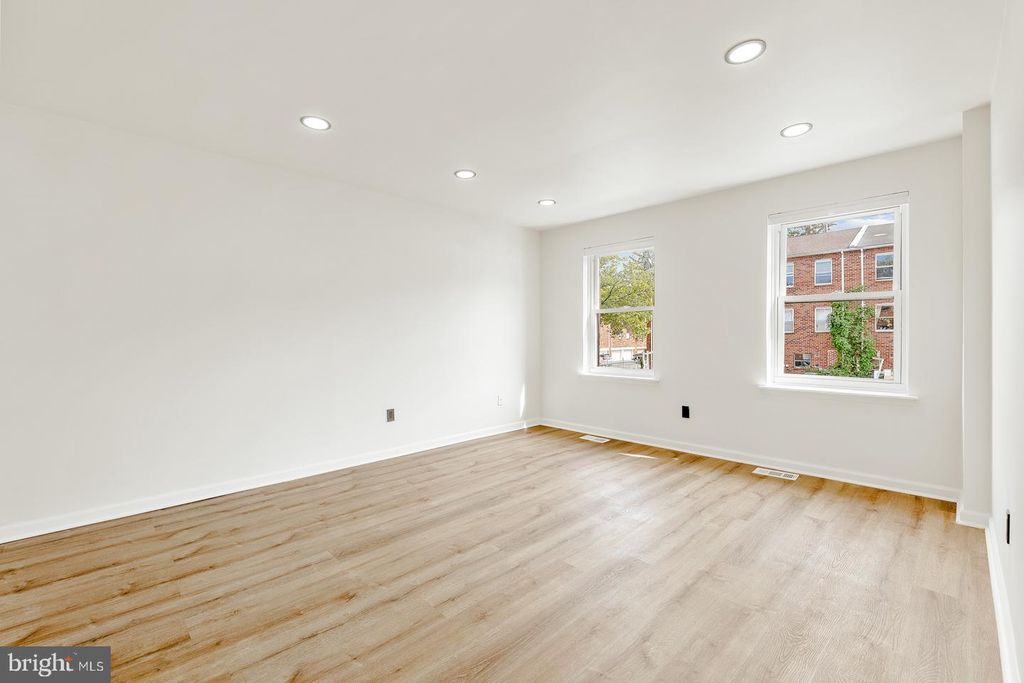 12084 ABBY RD, PHILADELPHIA, PA 19154 — photo 4