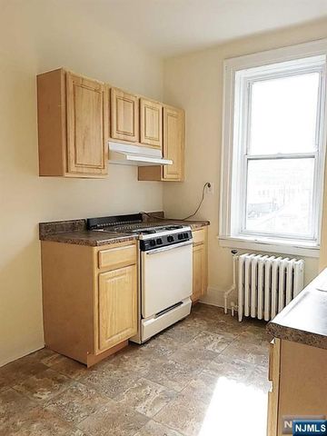 411 Highland Avenue C3, Palisades Park, NJ 07650