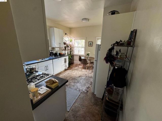 6100 Chabot road, Oakland, CA 94618