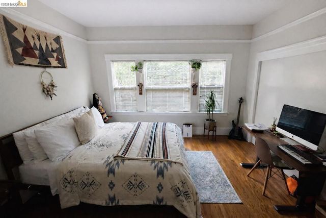 6100 Chabot road, Oakland, CA 94618