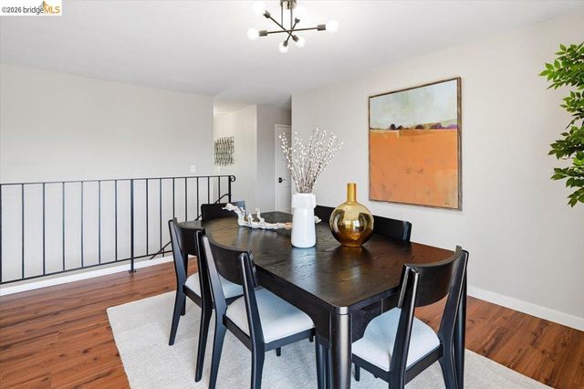 733 Daffodil Way, Concord, CA 94518