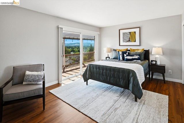 733 Daffodil Way, Concord, CA 94518