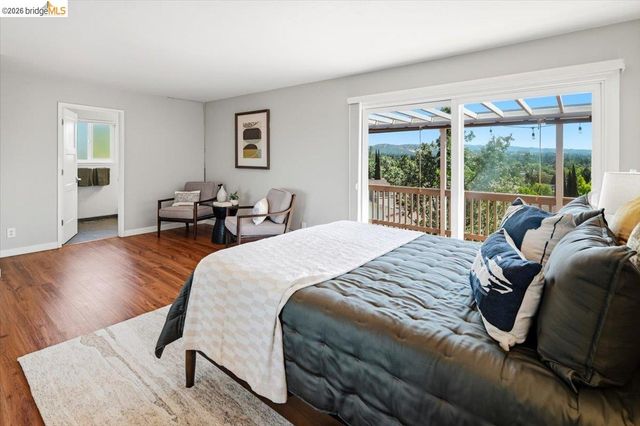 733 Daffodil Way, Concord, CA 94518