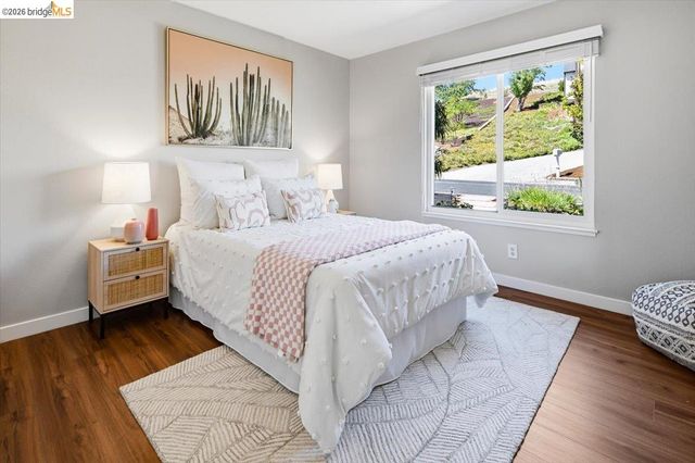 733 Daffodil Way, Concord, CA 94518