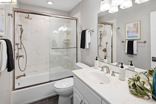 733 Daffodil Way, Concord, CA 94518