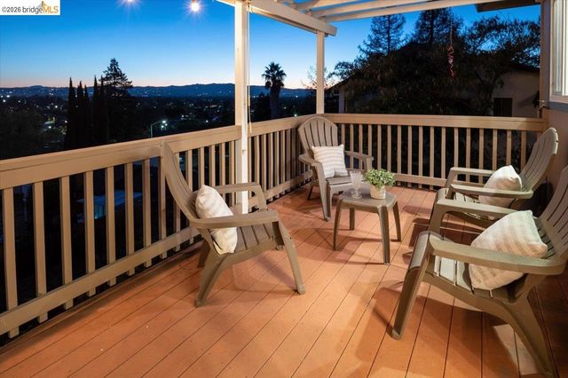 733 Daffodil Way, Concord, CA 94518
