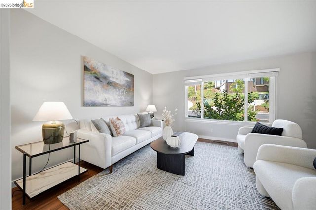 733 Daffodil Way, Concord, CA 94518