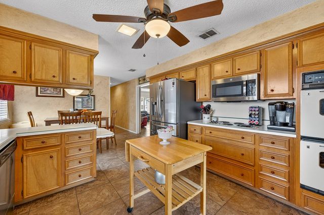 3801 Crestgate Ave, Midland, TX 79707