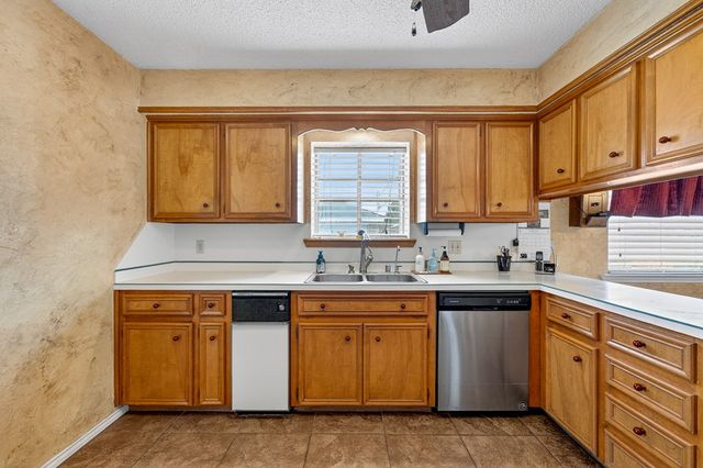 3801 Crestgate Ave, Midland, TX 79707