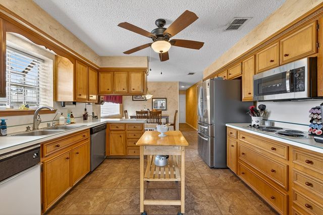 3801 Crestgate Ave, Midland, TX 79707