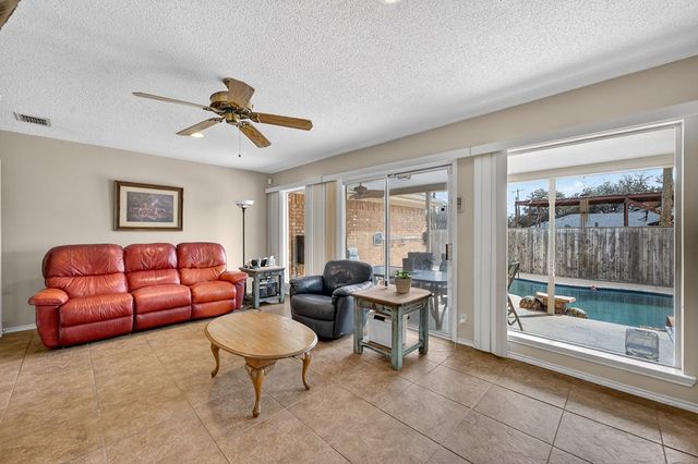 3801 Crestgate Ave, Midland, TX 79707