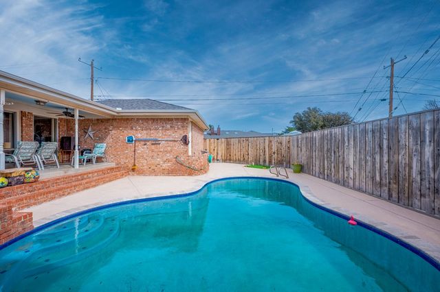3801 Crestgate Ave, Midland, TX 79707