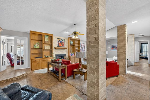 3801 Crestgate Ave, Midland, TX 79707