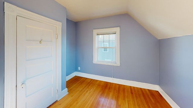 11 Webster St, Quincy, MA 02171