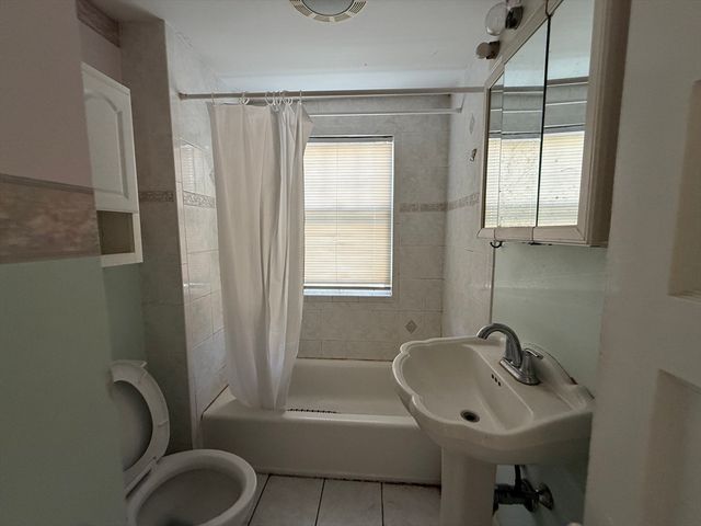 11 Webster St, Quincy, MA 02171