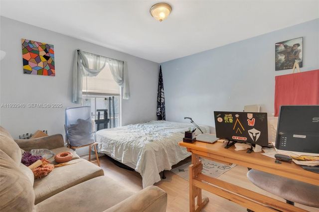 816 20th St, West Palm Beach, FL 33407