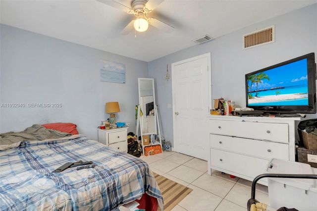 816 20th St, West Palm Beach, FL 33407