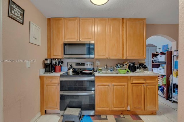 816 20th St, West Palm Beach, FL 33407