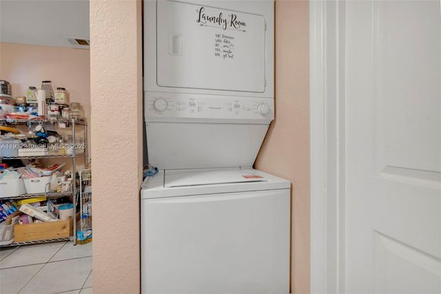 816 20th St, West Palm Beach, FL 33407