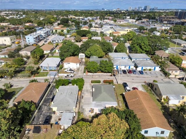 816 20th St, West Palm Beach, FL 33407