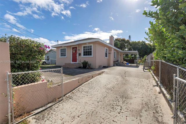 816 20th St, West Palm Beach, FL 33407