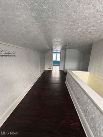 1364 Eastwood Avenue, Akron, OH 44305