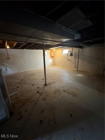 1364 Eastwood Avenue, Akron, OH 44305