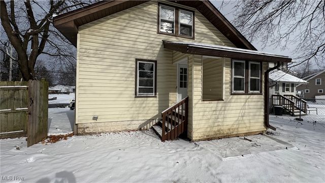 1364 Eastwood Avenue, Akron, OH 44305