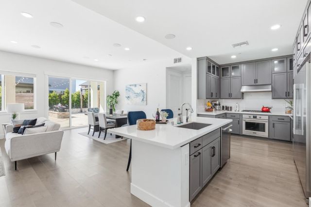 17214 Bowling Court, Lathrop, CA 95330