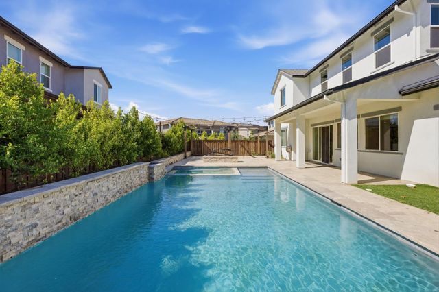 17214 Bowling Court, Lathrop, CA 95330