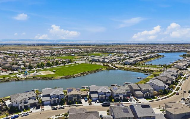 17214 Bowling Court, Lathrop, CA 95330