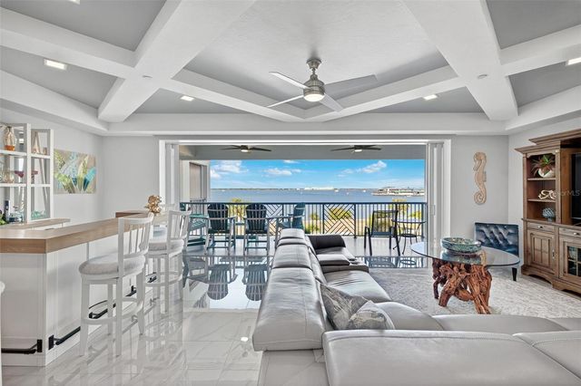 1425 PARK BEACH CIRCLE 136, Punta Gorda, FL 33950