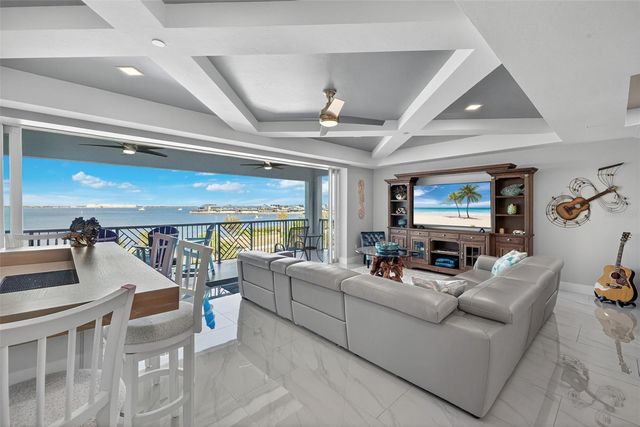 1425 PARK BEACH CIRCLE 136, Punta Gorda, FL 33950