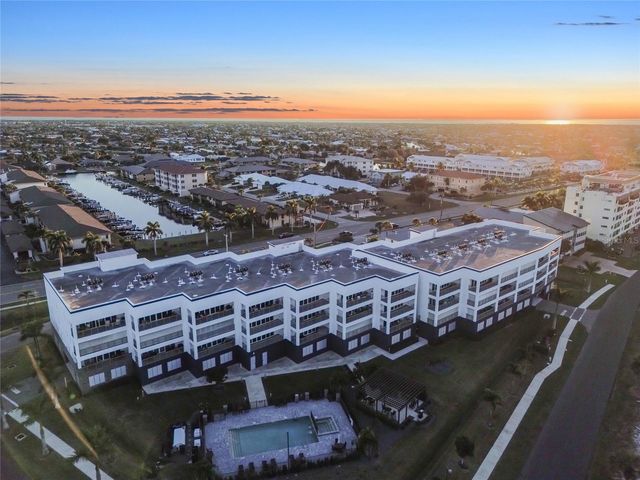 1425 PARK BEACH CIRCLE 136, Punta Gorda, FL 33950