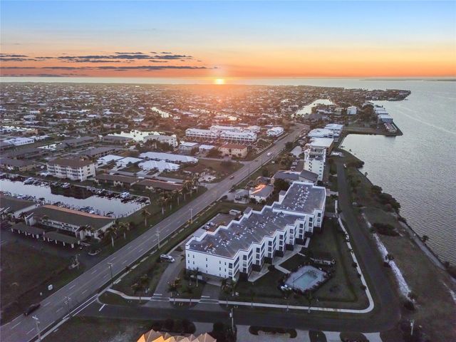 1425 PARK BEACH CIRCLE 136, Punta Gorda, FL 33950