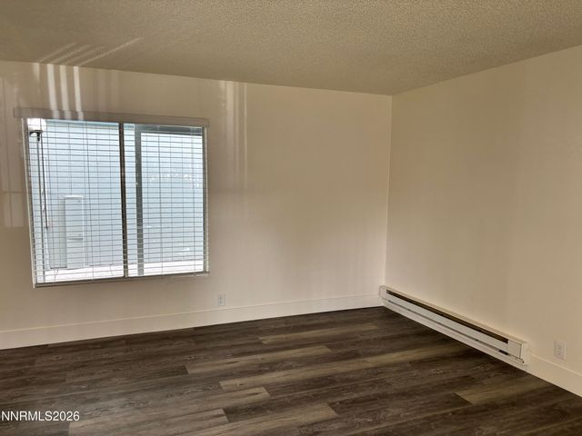 3909 Clear Acre Lane APT 33, Reno, NV 89512