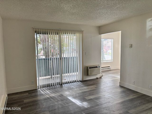 3909 Clear Acre Lane APT 33, Reno, NV 89512