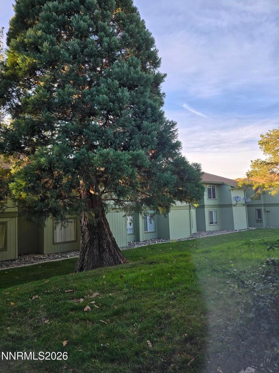 3909 Clear Acre Lane APT 33, Reno, NV 89512