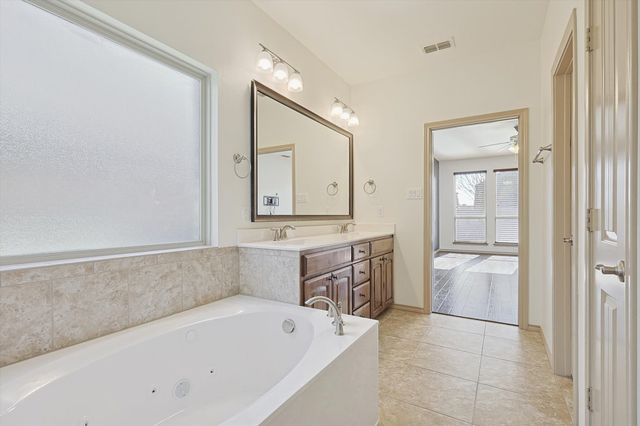 1809 McGee Avenue, Argyle, TX 76226